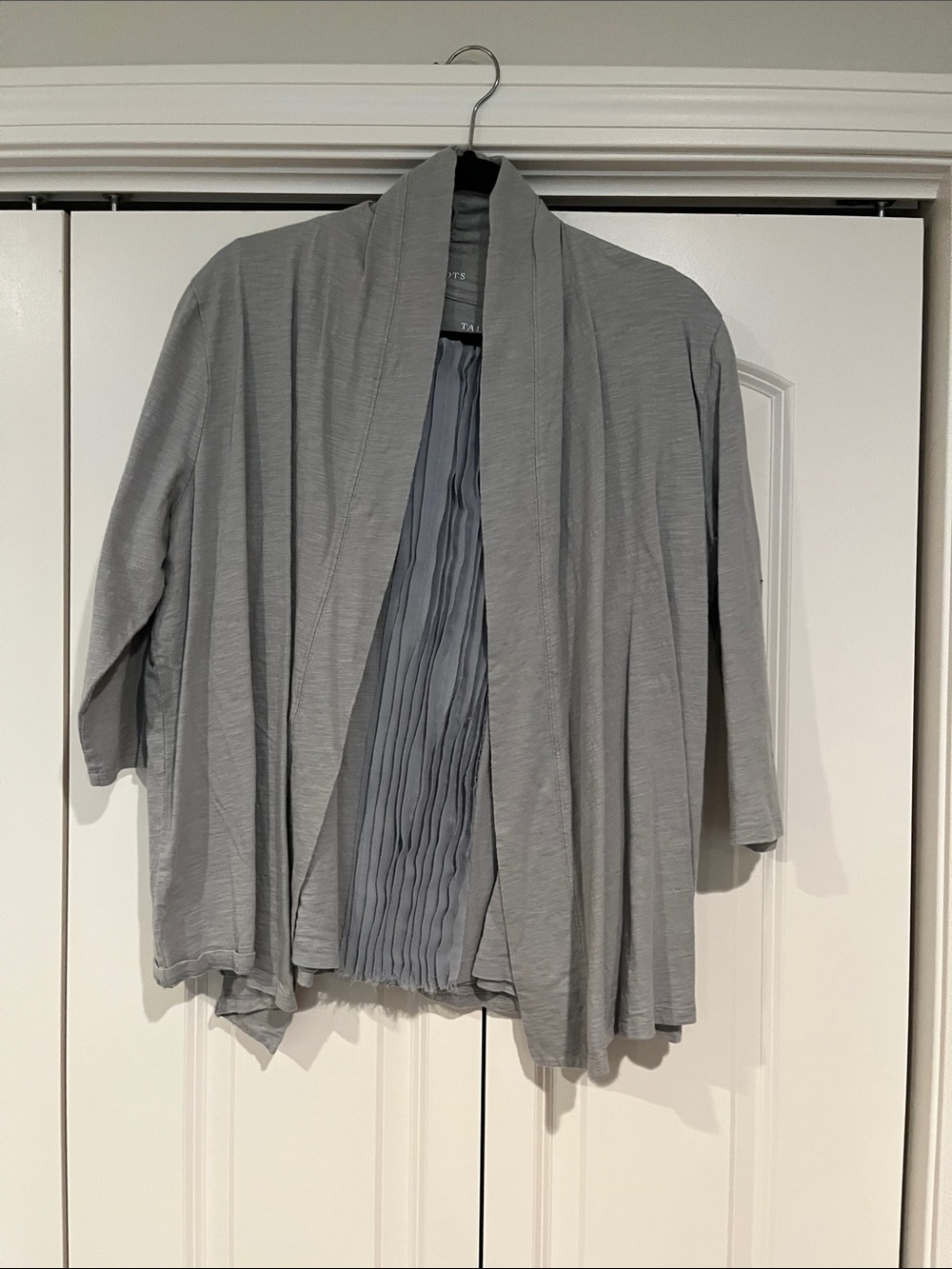 Talbots Light Gray Open Front Short Sleeve Cardigan with Pleated Back
